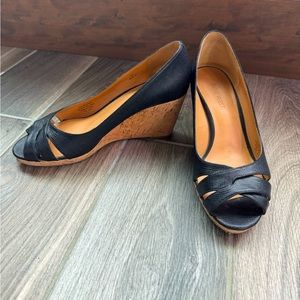 Nine West Cork Wedge, Size 7.5